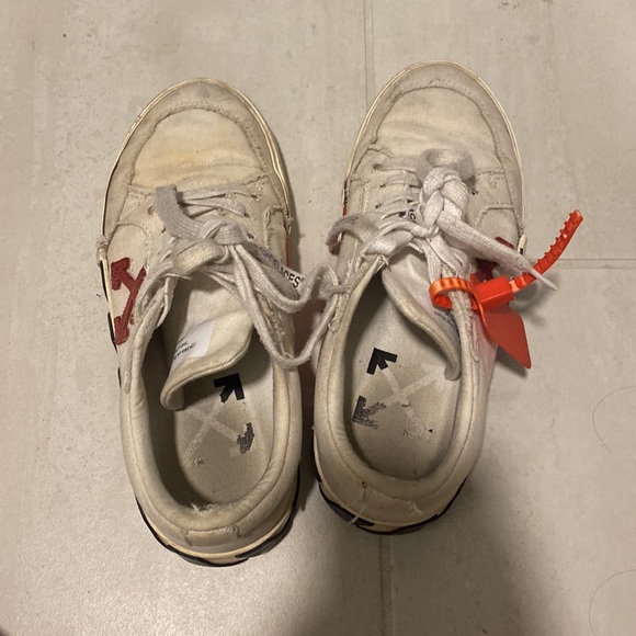 Off white sneakers - Picture 2 of 3